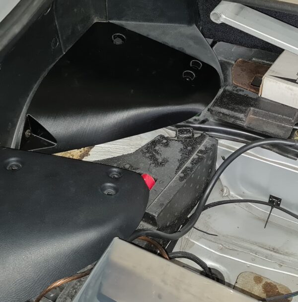 Toyota Supra MKIV 93-98 RHD & LHD Trunk Panels (Shock Covers) Pair – Bild 3