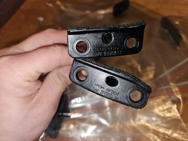 Toyota Supra MKIV 93-98 Targa Top Drain Plugs Complete with Sealing and Hose – Bild 2