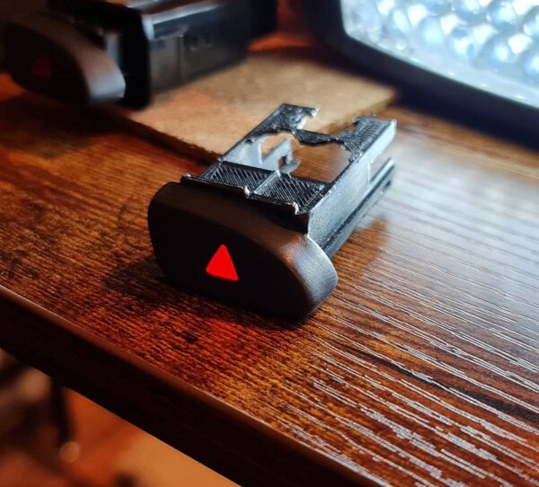 Toyota Supra MKIV 93-98 LHD Hazard Button Insert – Bild 2